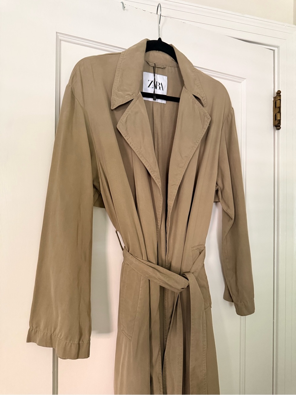 EUC - Zara Women's Khaki Trench Coat with Belt - size M